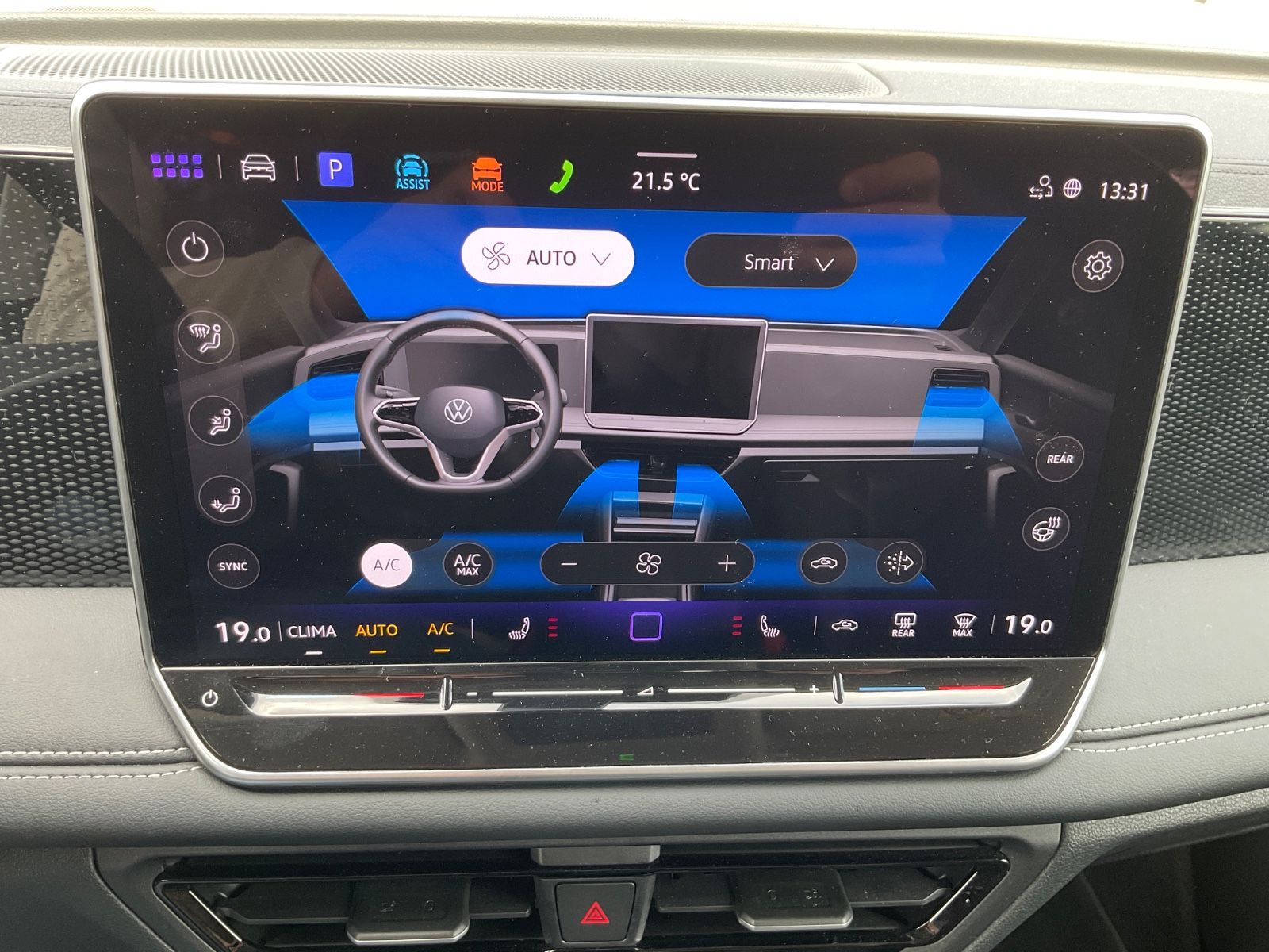 Fahrzeugabbildung Volkswagen Tiguan 2.0 TDI DSG ENERGY,AHK,Navi,IQLight,