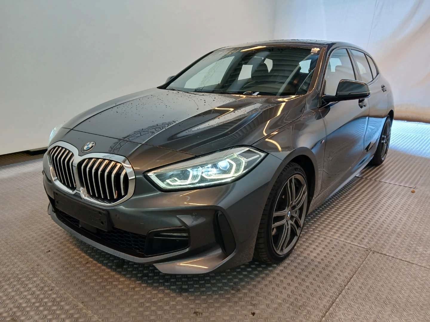BMW 118 d M Sportpaket (PANORAMA/AUT./CAM./LED/NAVI
