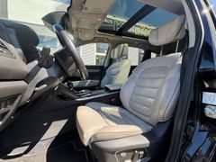 Fahrzeugabbildung Koleos Initiale Paris 4x4  AHK