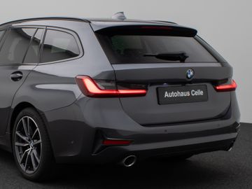 Fahrzeugabbildung BMW 320d Tour Sport Line AHK Standheizung LaserLicht