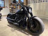 Harley-Davidson FLFBS Fat Boy Custom Bike - HARLEY-DAVIDSON CUSTOM BIKE
