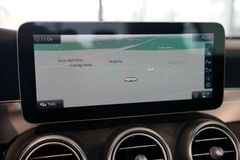 MERCEDES-BENZ C 200 Cabrio | AMG Line | Airscarf | Navi | AHK MERCEDES-BENZ C 200 Cabrio | AMG Line | Airscarf | Navi | AHK
