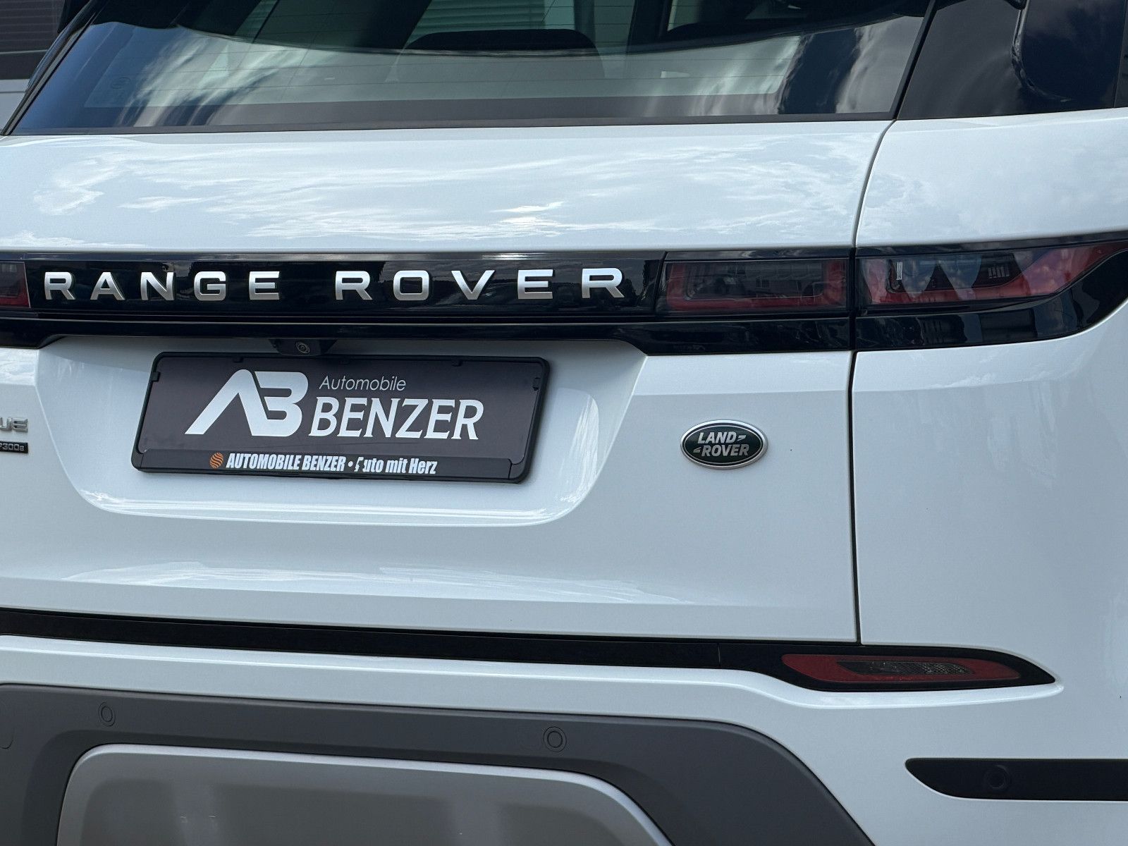Fahrzeugabbildung Land Rover Range Rover Evoque S Hybrid/P300/360°/APPLE/NAVI