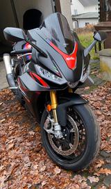 Aprilia RSV4 Factory Time Att. | Garantie | Reifen Neu | - Offers