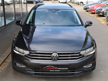 Volkswagen Passat Variant - 3