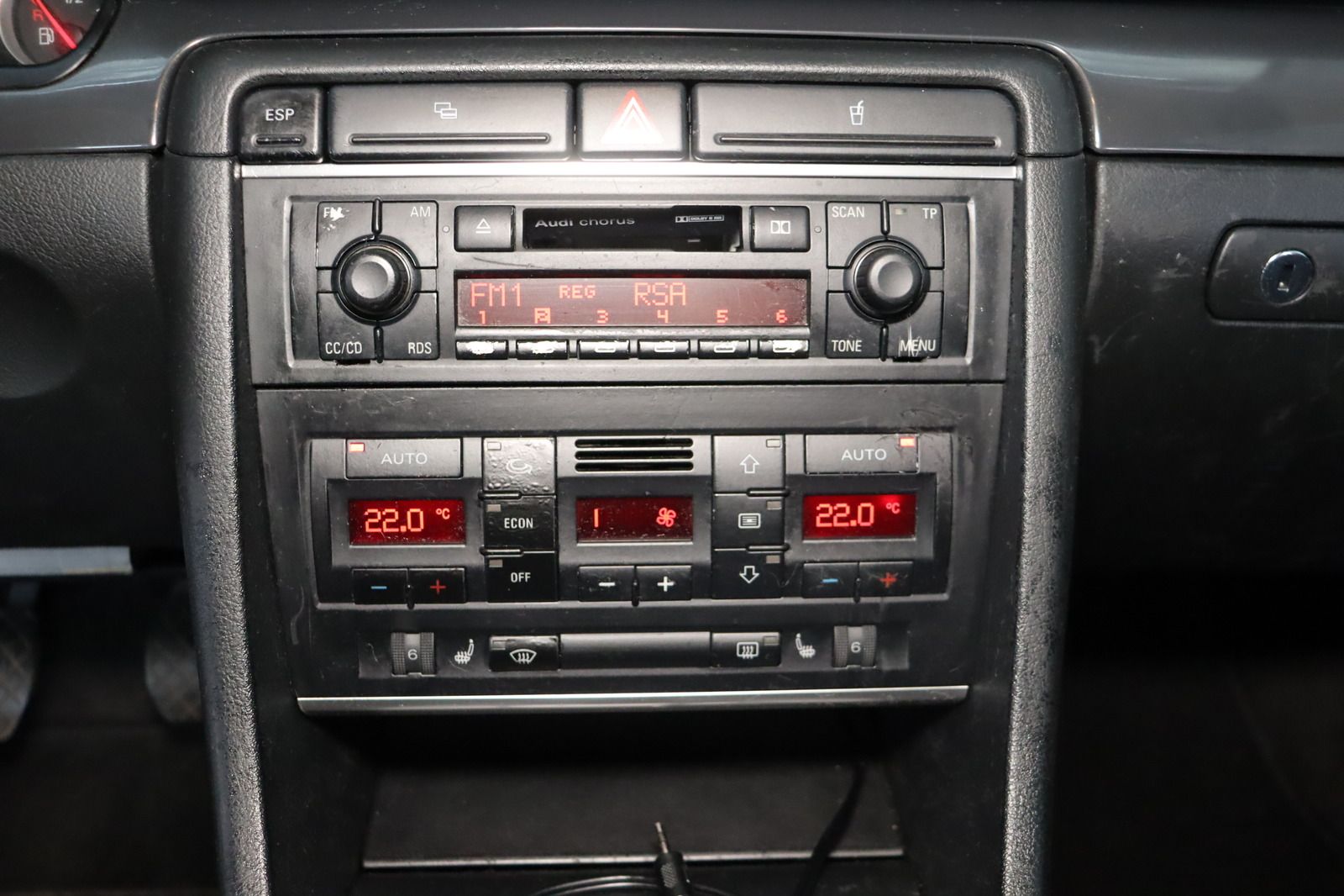 Fahrzeugabbildung Audi A4 1.6 Klimaautom. * Sitzhzg.