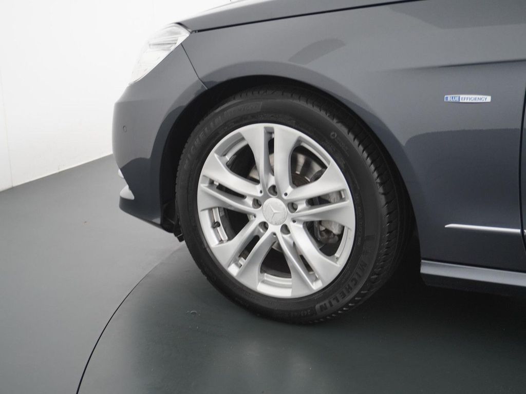 Mercedes-Benz E 200 CGI Business Class Avantgarde