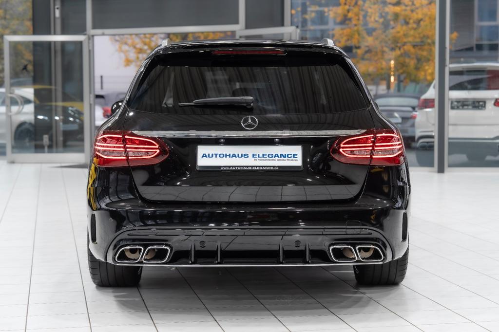 Mercedes-Benz C 63 AMG