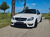 Mercedes-Benz C 63 AMG Coupé Autom. AMG - Mercedes-Benz C 63 AMG aus 2012