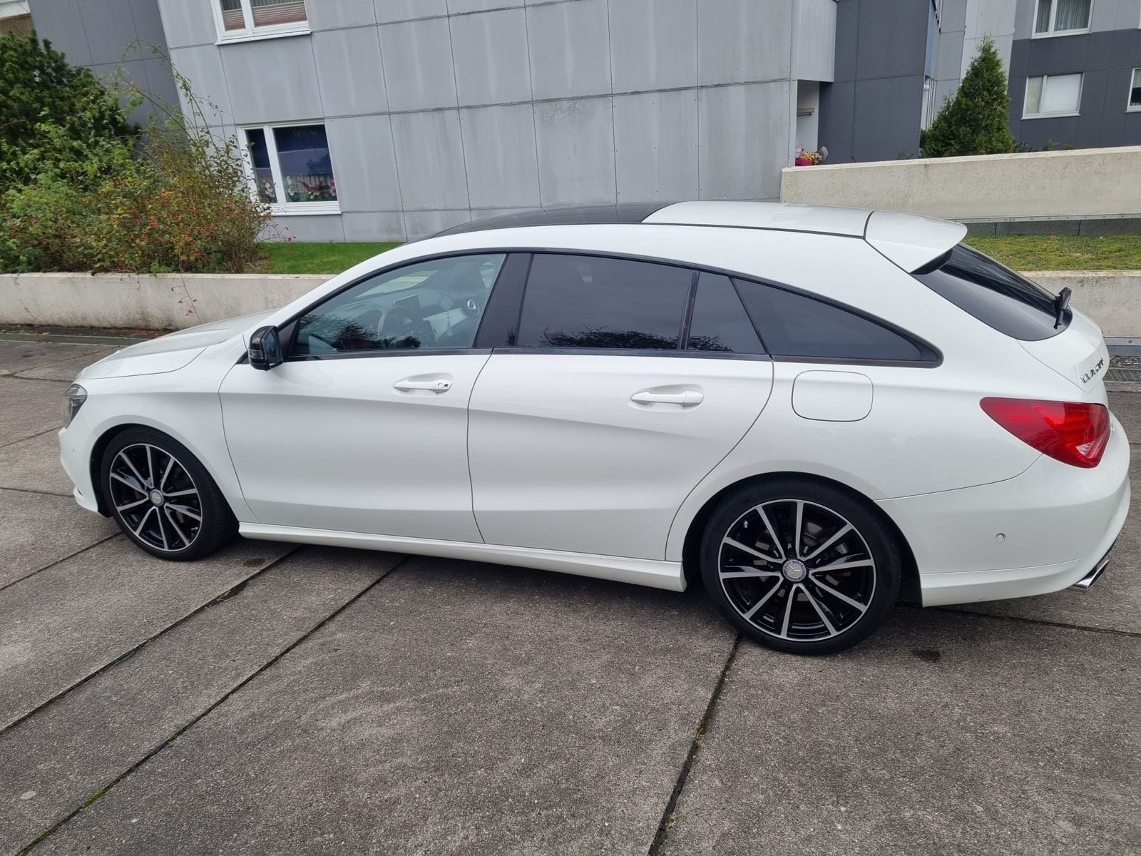 MERCEDES-BENZ Mercedes CLA 200 Shooting Brake