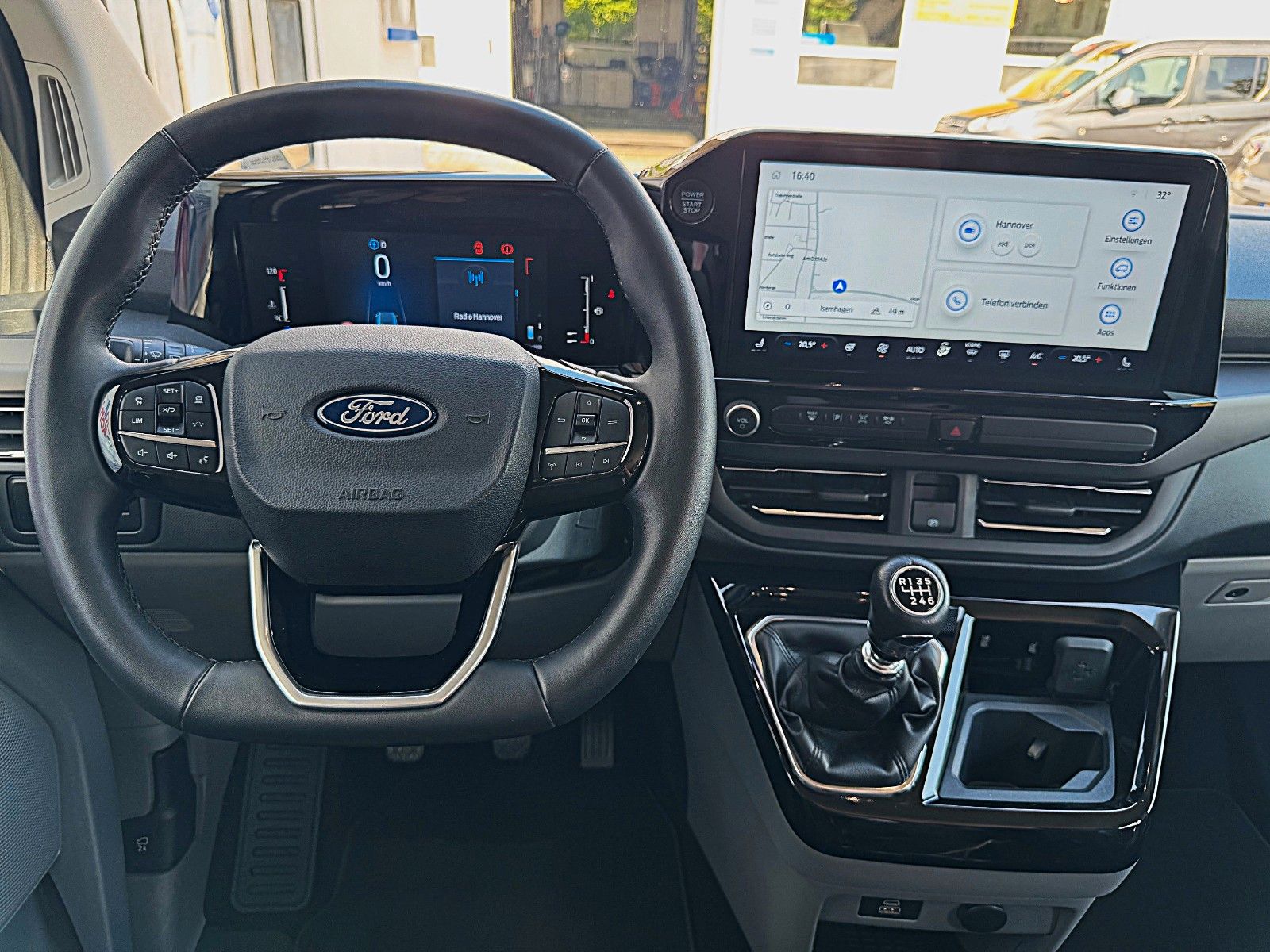 Ford Tourneo Custom Bus 320 L2 Titanium FWD 8-Sitzer foto 15