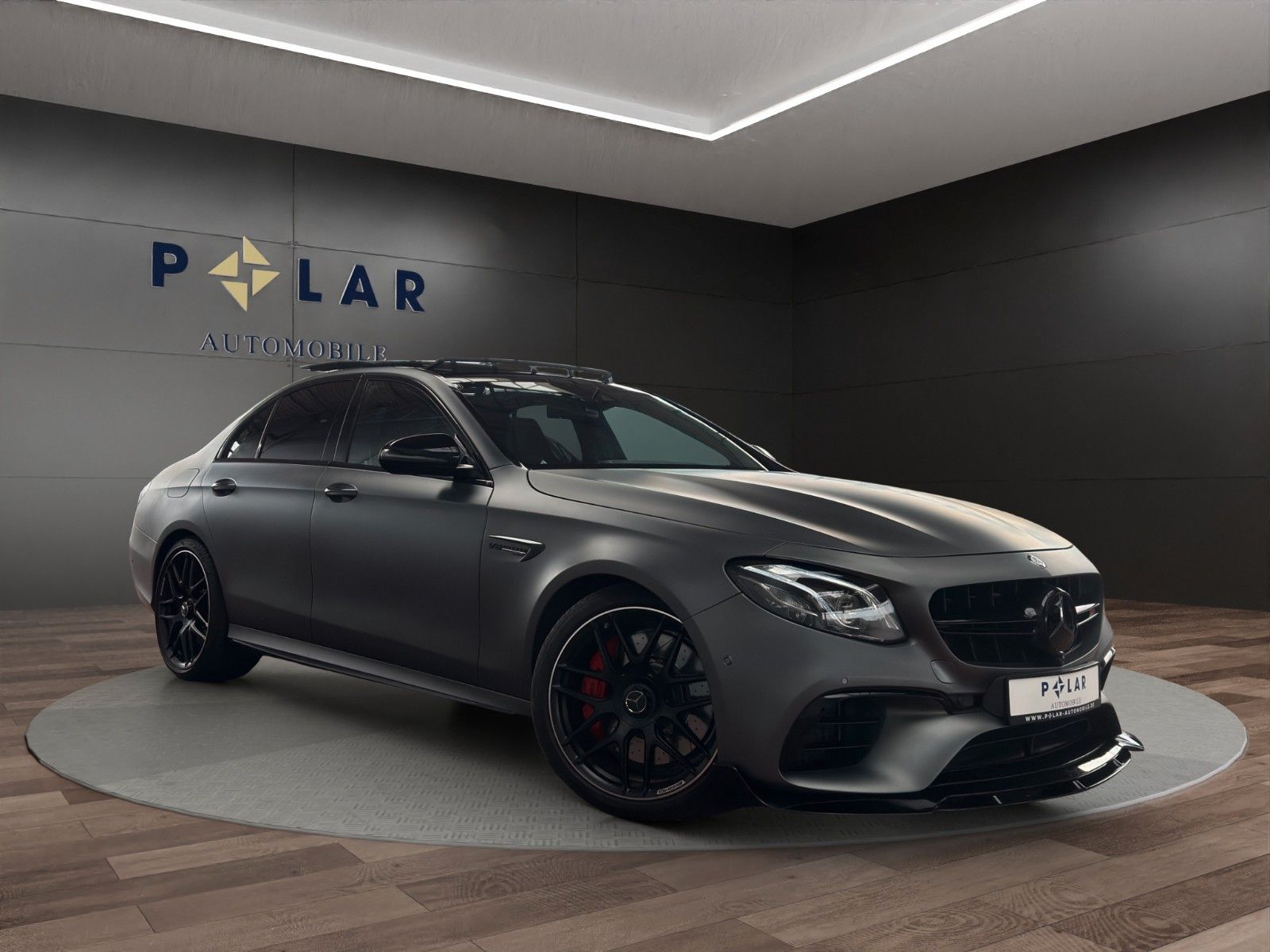 Fahrzeugabbildung Mercedes-Benz E63s AMG 4Matic+ Pano/Magno/SportAGA/Widescreen