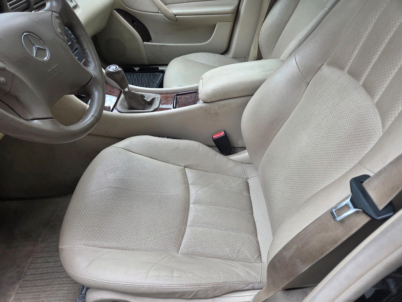 Mercedes-Benz C200 2006 — photo 12