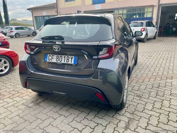 Toyota Yaris - 10