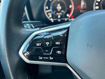 Volkswagen Touareg - 12
