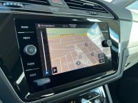 VW Touran 1.5 TSI DSG R-Line Ex 7SI KAM AHK 4J GAR bei Autohaus Landmann & Maier OHG