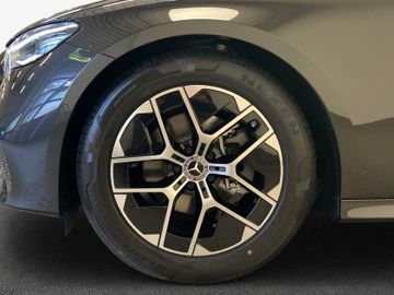 Mercedes E 200 - 7