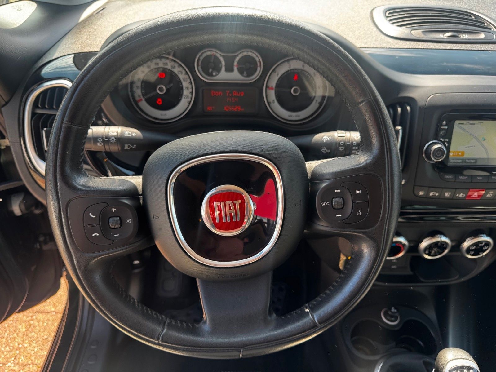Fahrzeugabbildung Fiat 500L Trekking NAVI BLUETOOTH KLIMA RADIO