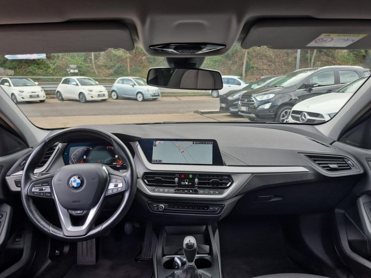 BMW 118 i Advantage Navi CarPlay LED PDC Sitzheizung, миниатюра 8