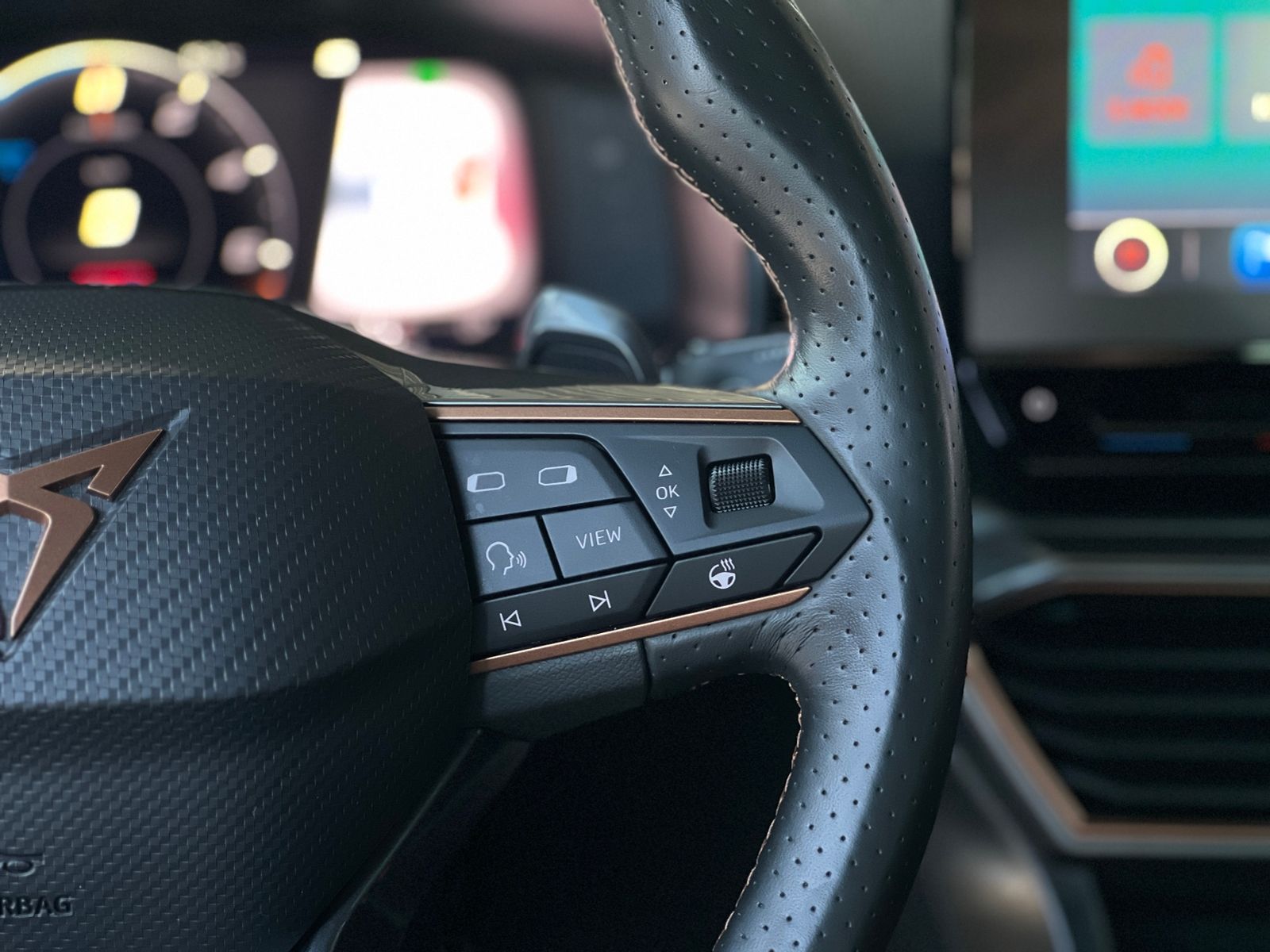 Fahrzeugabbildung CUPRA Leon Lim. VZ e-Hybrid FULL LINK LED NAVI