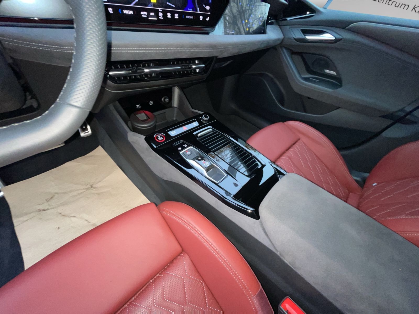 Audi S6 e-tron - Bild 15