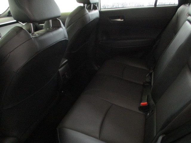 Fahrzeugabbildung Toyota Corolla Cross Lounge Hybrid