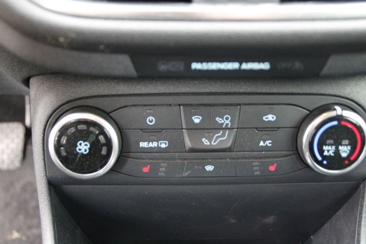 Fahrzeugabbildung Ford Fiesta (CE1) Cool & Connect