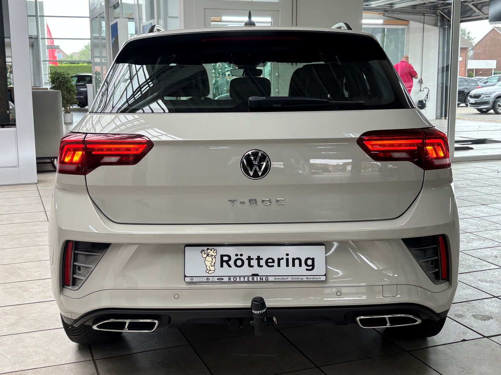 Fahrzeugabbildung Volkswagen T-Roc R-Line 1.5l TSI DSG + Kamera + AHK +