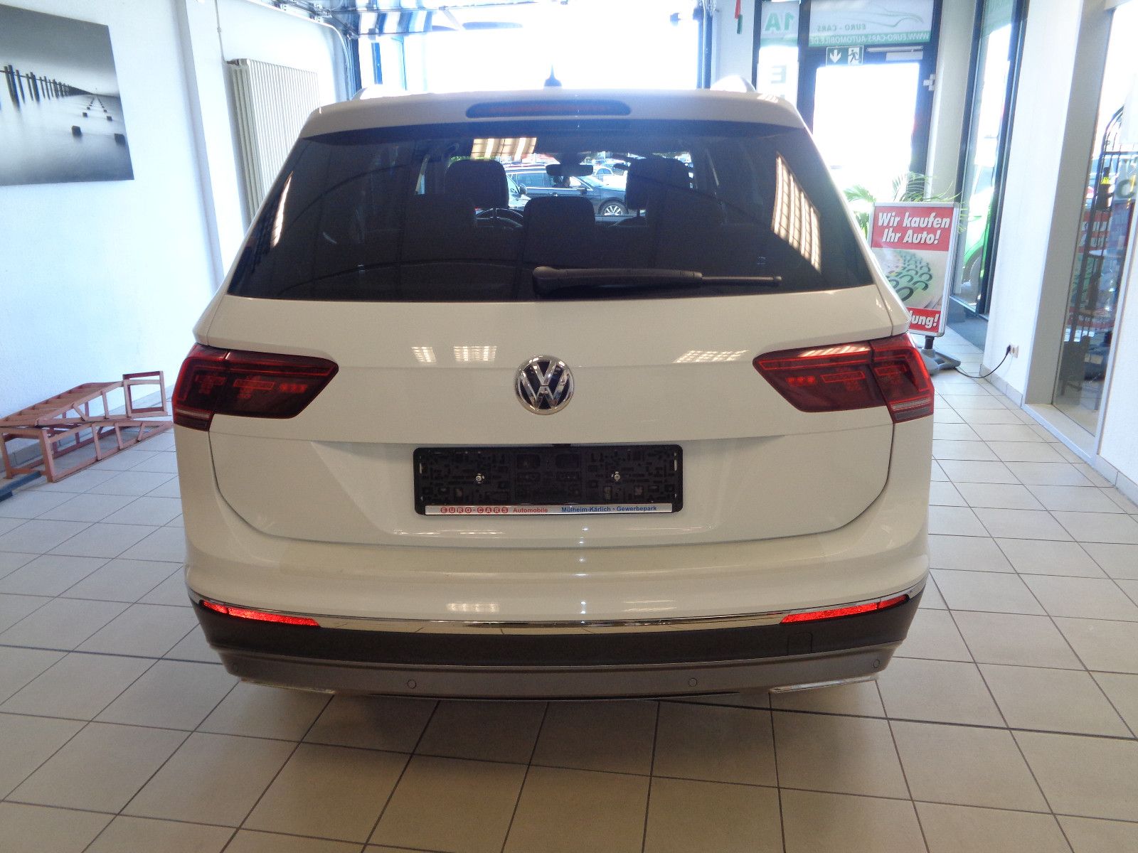 Fahrzeugabbildung Volkswagen Tiguan Allspace Highline 4Motion / KAMERA / LED