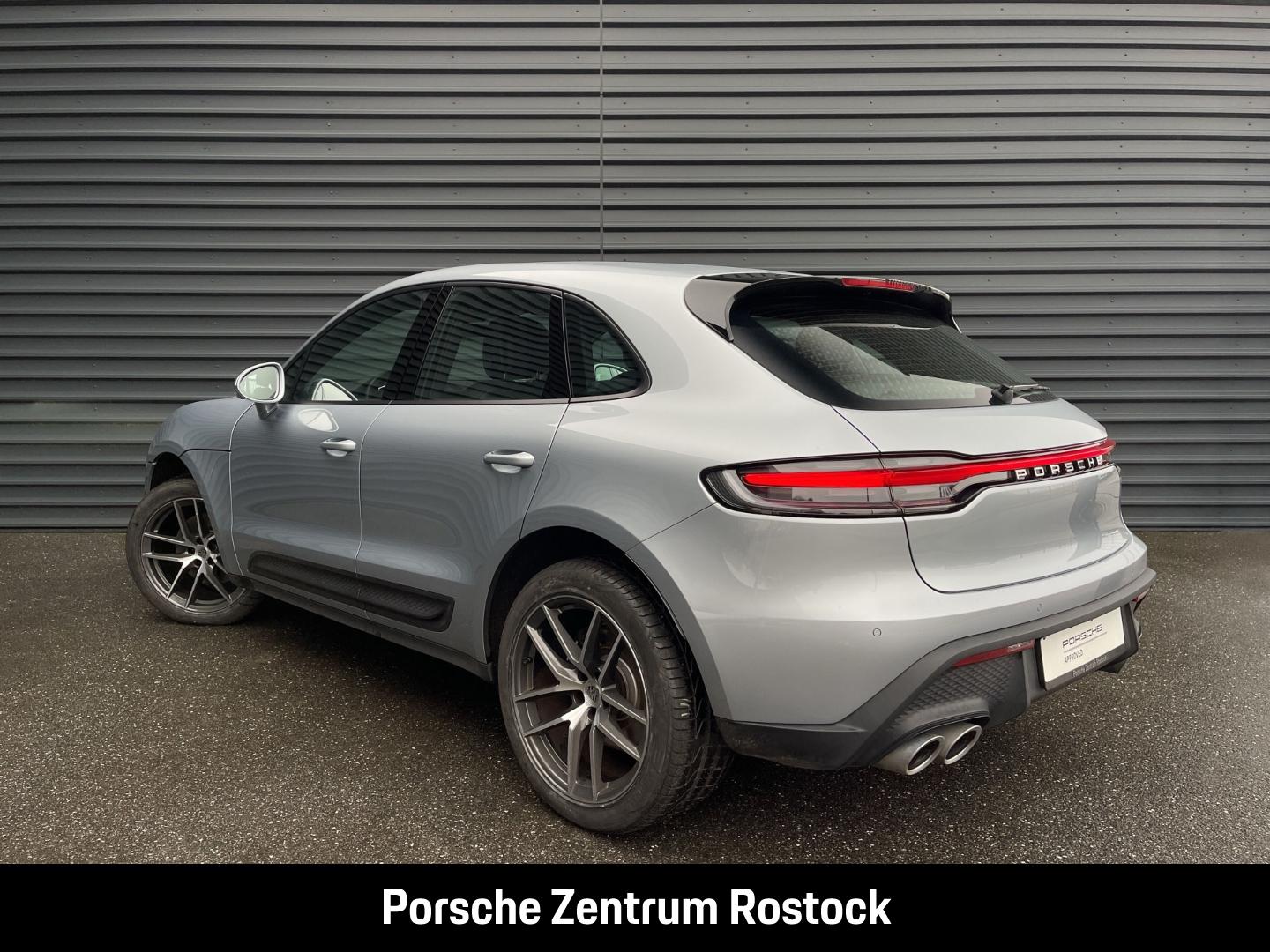 Porsche Macan Standheizung Surround View Luftfederung