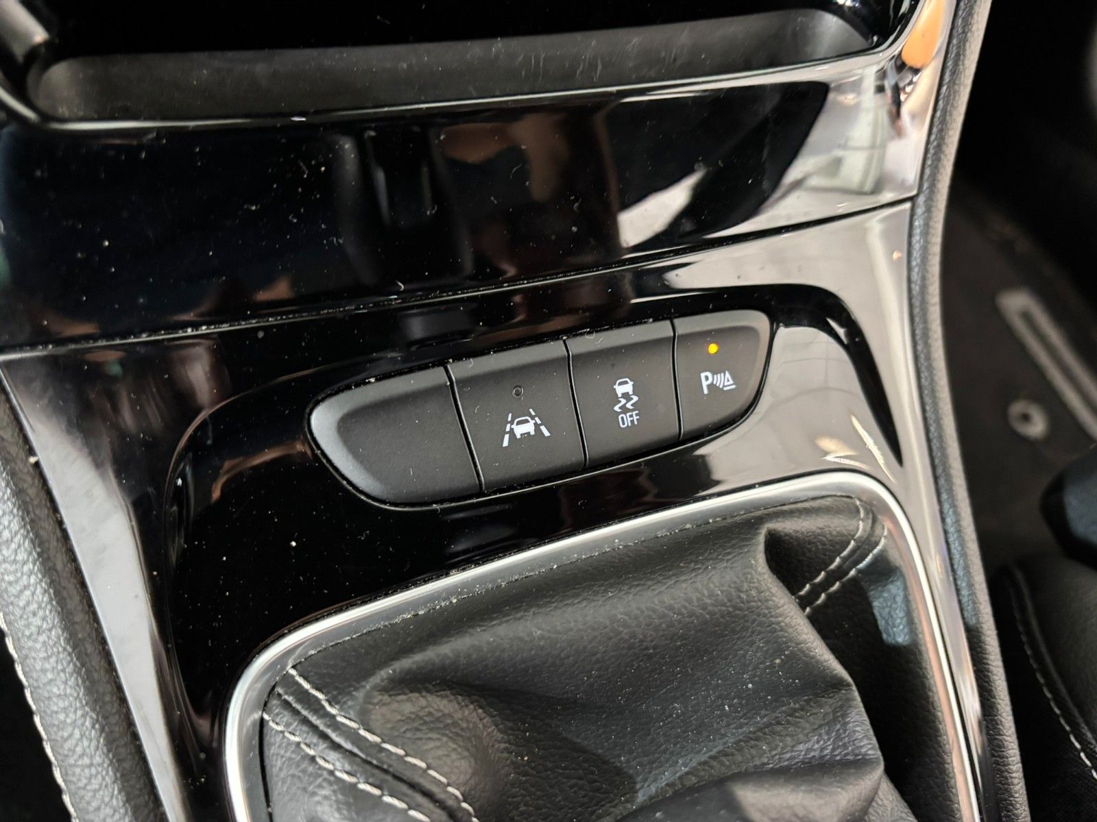 Fahrzeugabbildung Opel Astra ST 1.4T INNOVATION NAVI/KAMERA/SHZ/MATRIX
