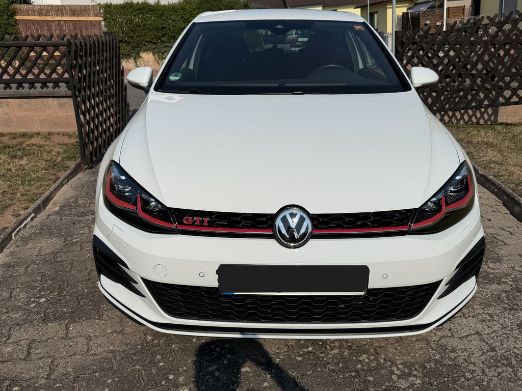 Image of Volkswagen Golf