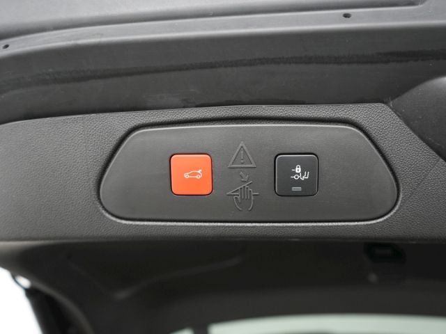 Grandland GSe PHEV 4X4 AT+LED+RÜCKFAHRKAMERA+NAV