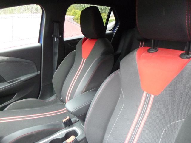 Corsa F GS Line