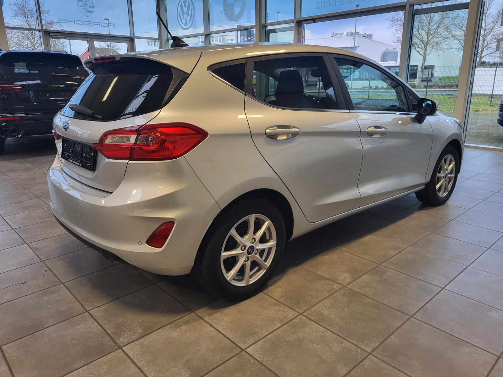 Fahrzeugabbildung Ford Fiesta Titanium/Winterpaket/Sportsitze/LED