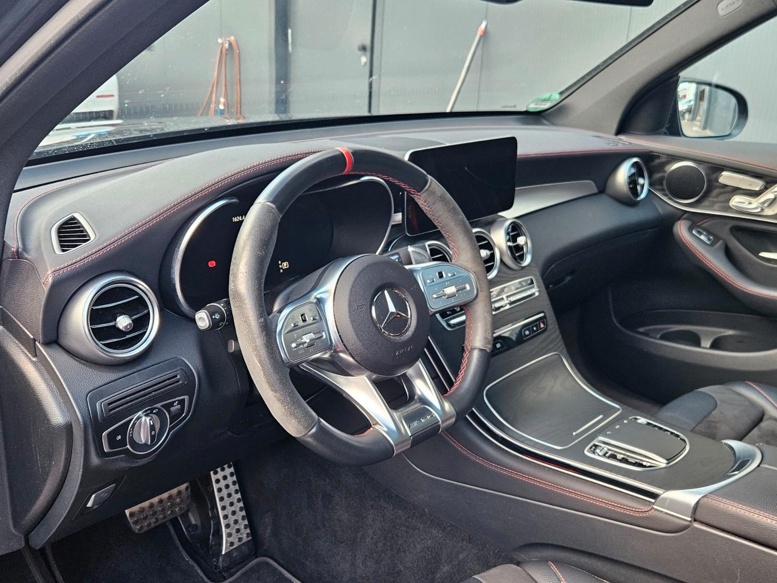 Mercedes-Benz GLC 43 AMG 4Matic AMG Performance Panoramad.