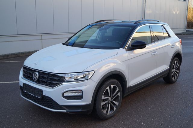 Volkswagen T-Roc United 1,5 TSI  Navi AHK Panoramadach