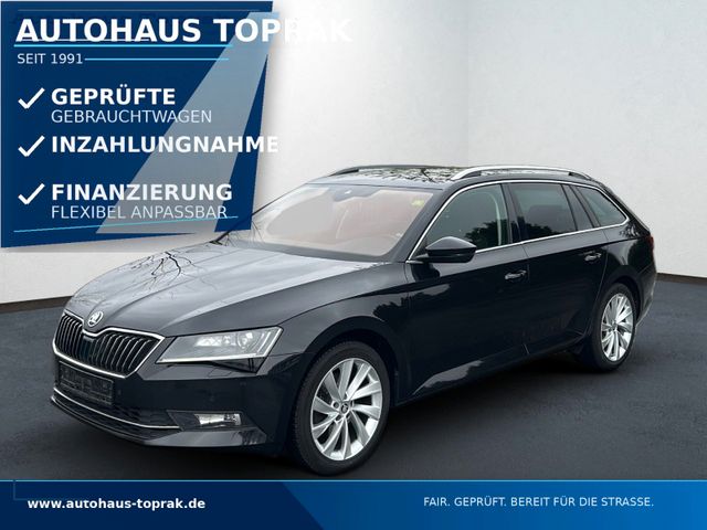 SKODA 2.0 TDI Combi Style DSG XENON KEYLESS ACC NAVI