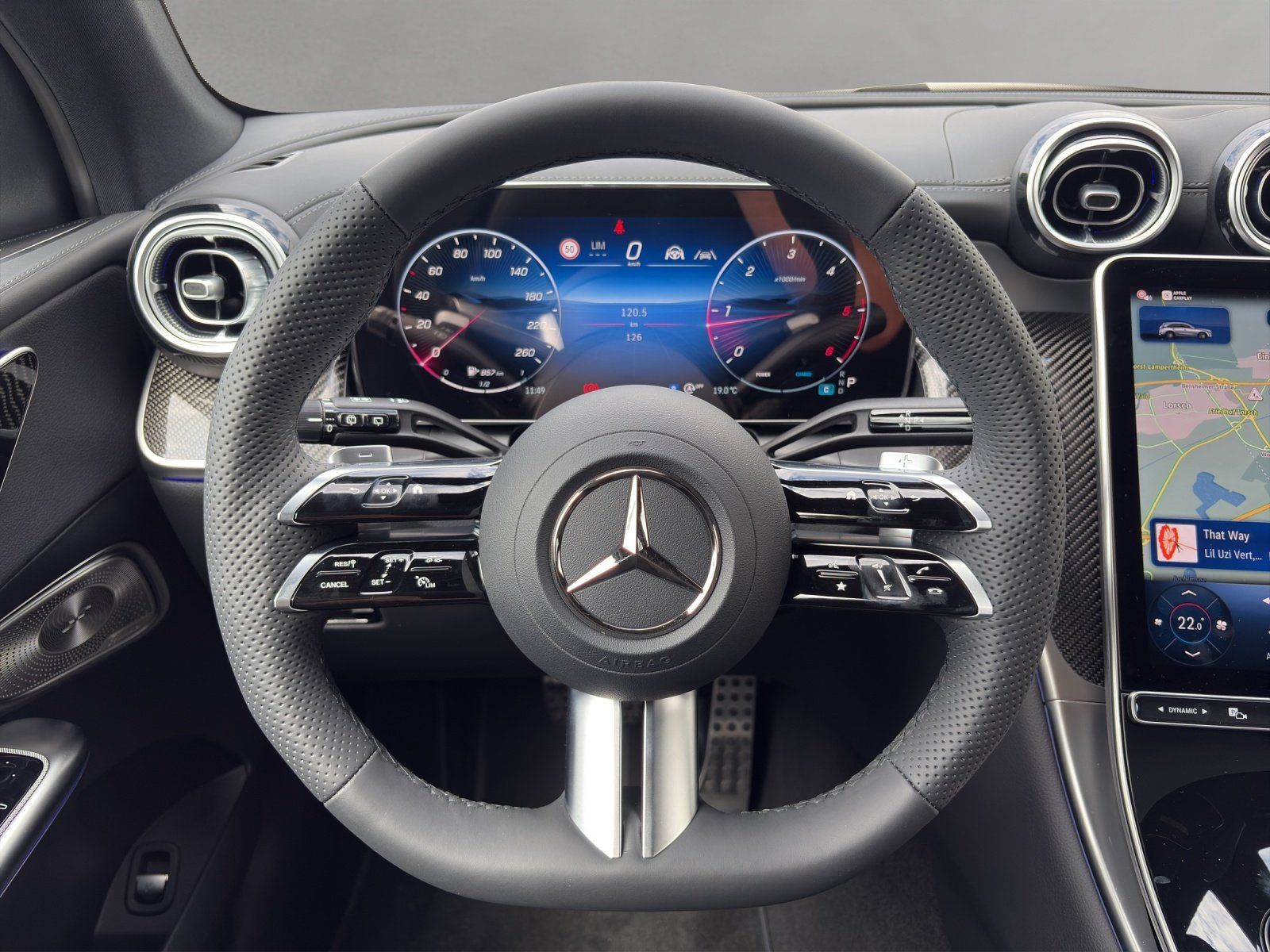 Fahrzeugabbildung Mercedes-Benz GLC 300 d 4M AMG Distr Burm DigiLight Pano AHK