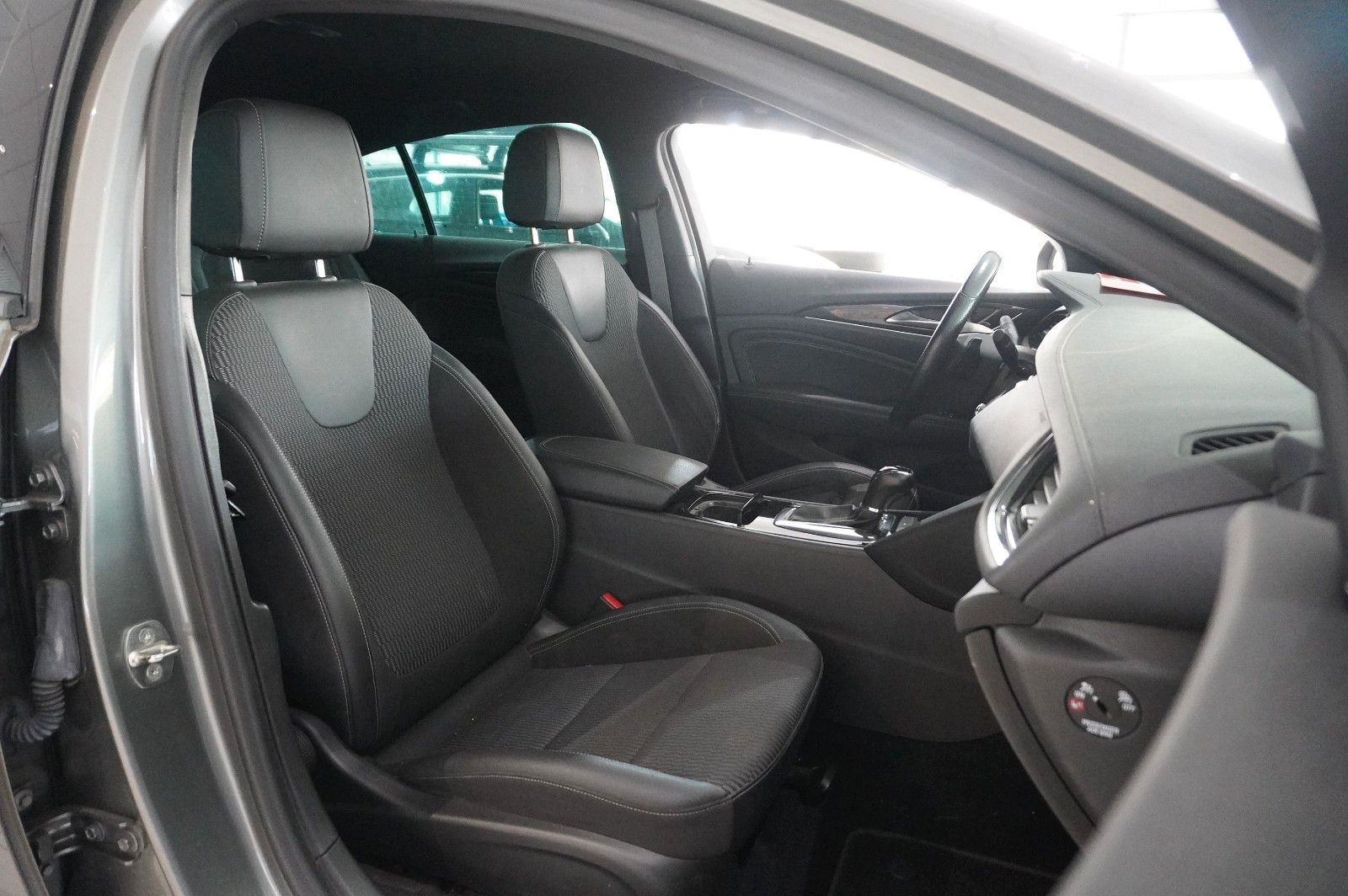 Fahrzeugabbildung Opel Insignia B GS 2.0D DYNAMIC NAVI/LED/KAMERA/AHK