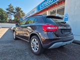 Mercedes-Benz GLA 250 4Matic Automatik+Leder+Navi+4x4 - gebrauchte Mercedes-Benz GLA 250 aus dem Jahr 2017