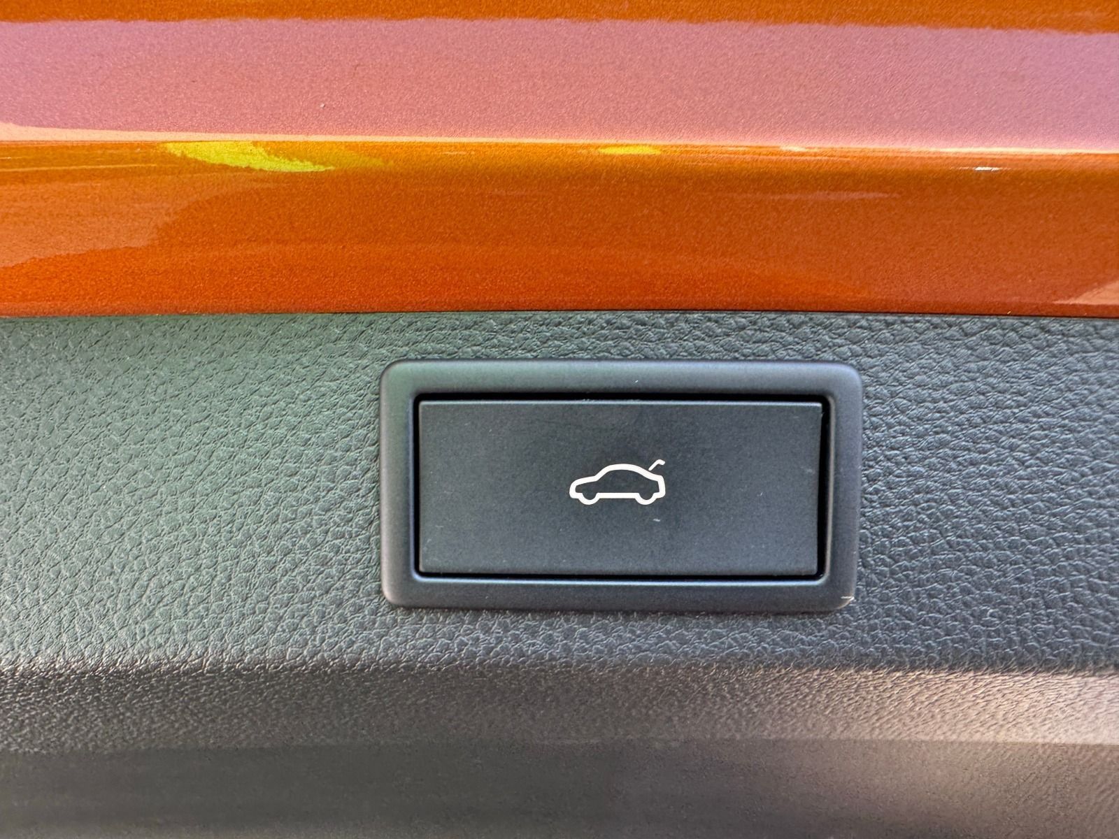 Fahrzeugabbildung SKODA Karoq Style 1.5 TSI DSG*360°Cam*Matrix*Allwetter