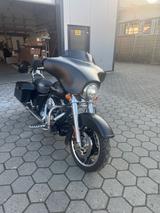 Harley-Davidson Street glide - HARLEY-DAVIDSON HAMBURG