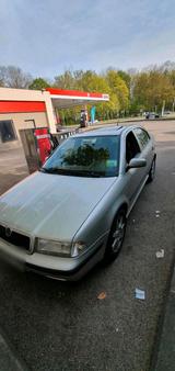 Skoda skoda Octavia 1,6 - gebrauchte Skoda Octavia aus dem Jahr 2000