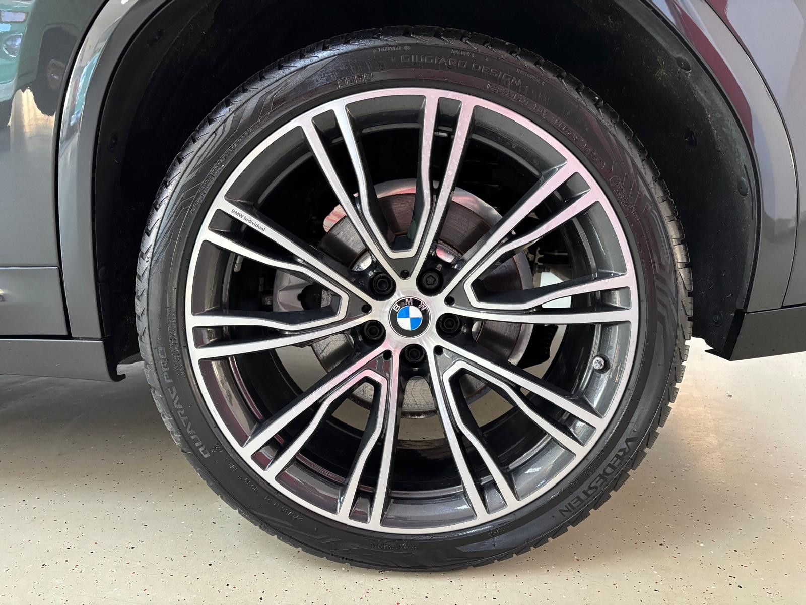 Fahrzeugabbildung BMW X4 xDrive 30 d M Sport PANO*MATRIX*HIFI*PROF*21"