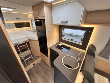 Sunlight Adventure T 67 Combi 6E SAT TV HUBBETT LED