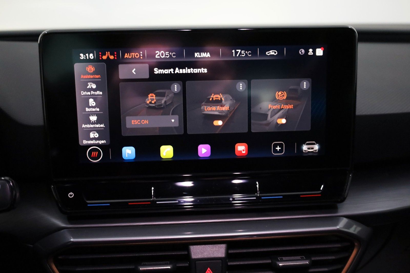 Fahrzeugabbildung CUPRA Leon Sportstourer VZ,Leder,Navi,LED,SH,Kamera+WR