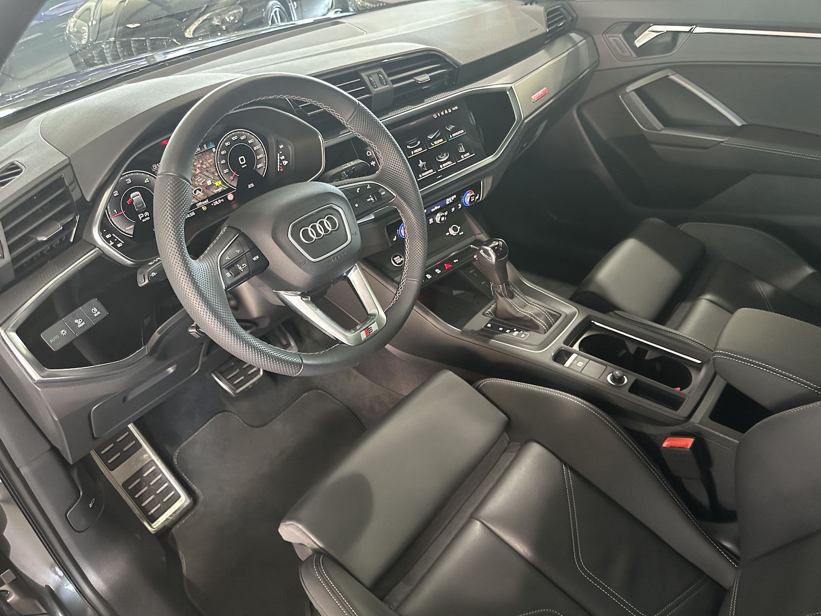 Fahrzeugabbildung Audi Q3 Sportback S line 35tdi Quatt/Pano/Matrix/20/