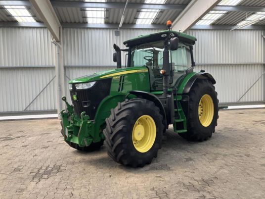 John Deere 7230R