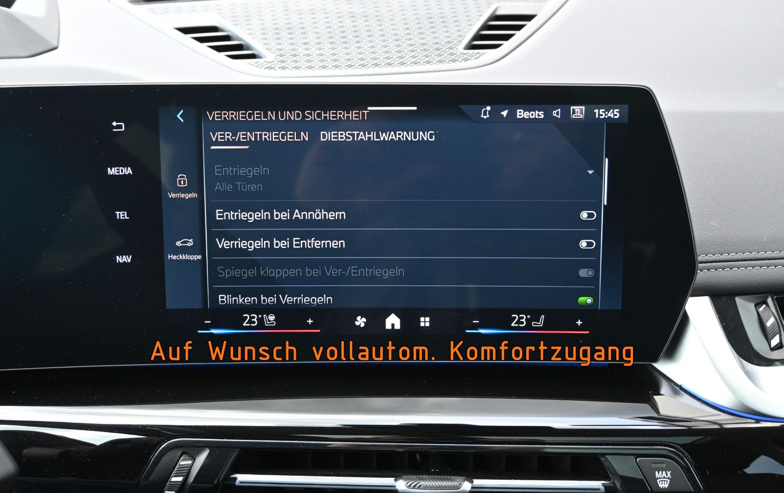 Fahrzeugabbildung BMW X1 xDr.23d xLine °ACC°AHK°HUD°H/K°MEMO°PANO°360°